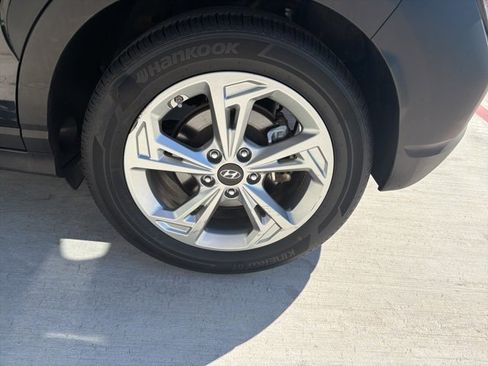Used 2023 Hyundai Kona SEL image 13
