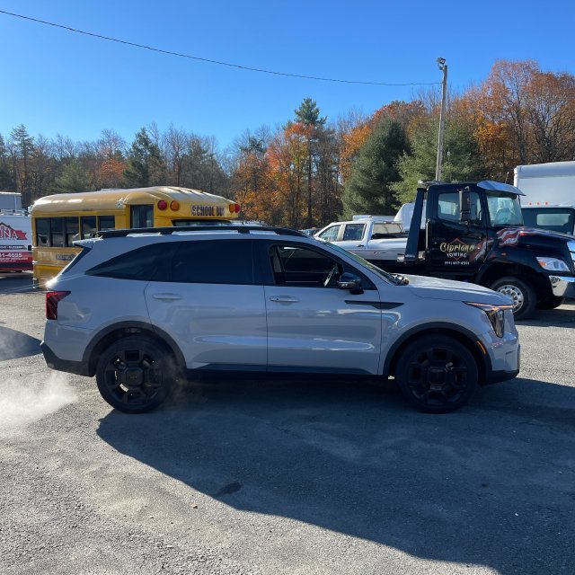 Used 2025 Kia Sorento X-Line EX AWD/4WD image 9