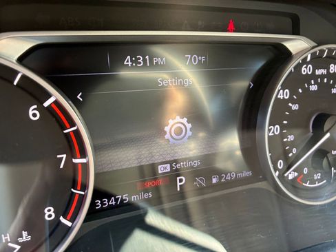 Used 2025 Nissan Rogue SV image 42