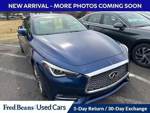 Used 2017 INFINITI Q60 Red Sport 400 image 16