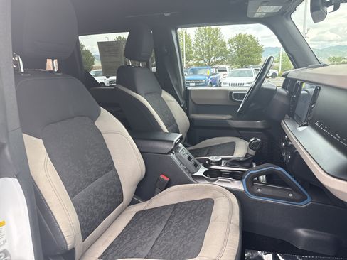 Used 2022 Ford Bronco Wildtrak AWD/4WD image 33