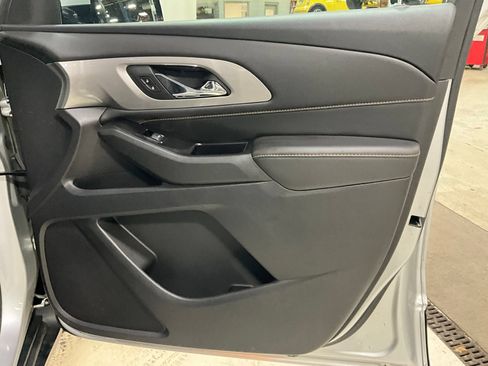 Used 2018 Chevrolet Traverse LT AWD/4WD image 21
