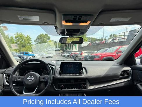 Certified 2024 Nissan Rogue SV w/ SV Premium Package AWD/4WD image 6