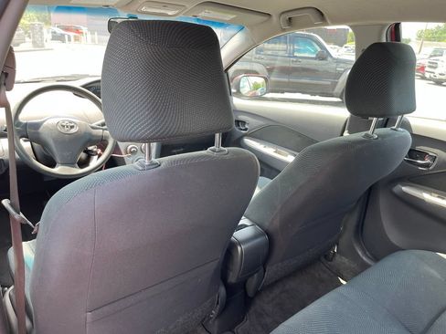 Used 2010 Toyota Yaris Sedan FWD image 9