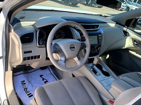 Used 2015 Nissan Murano S image 17