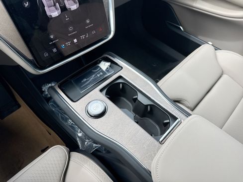 New 2026 Volvo EX90 Plus AWD/4WD image 23