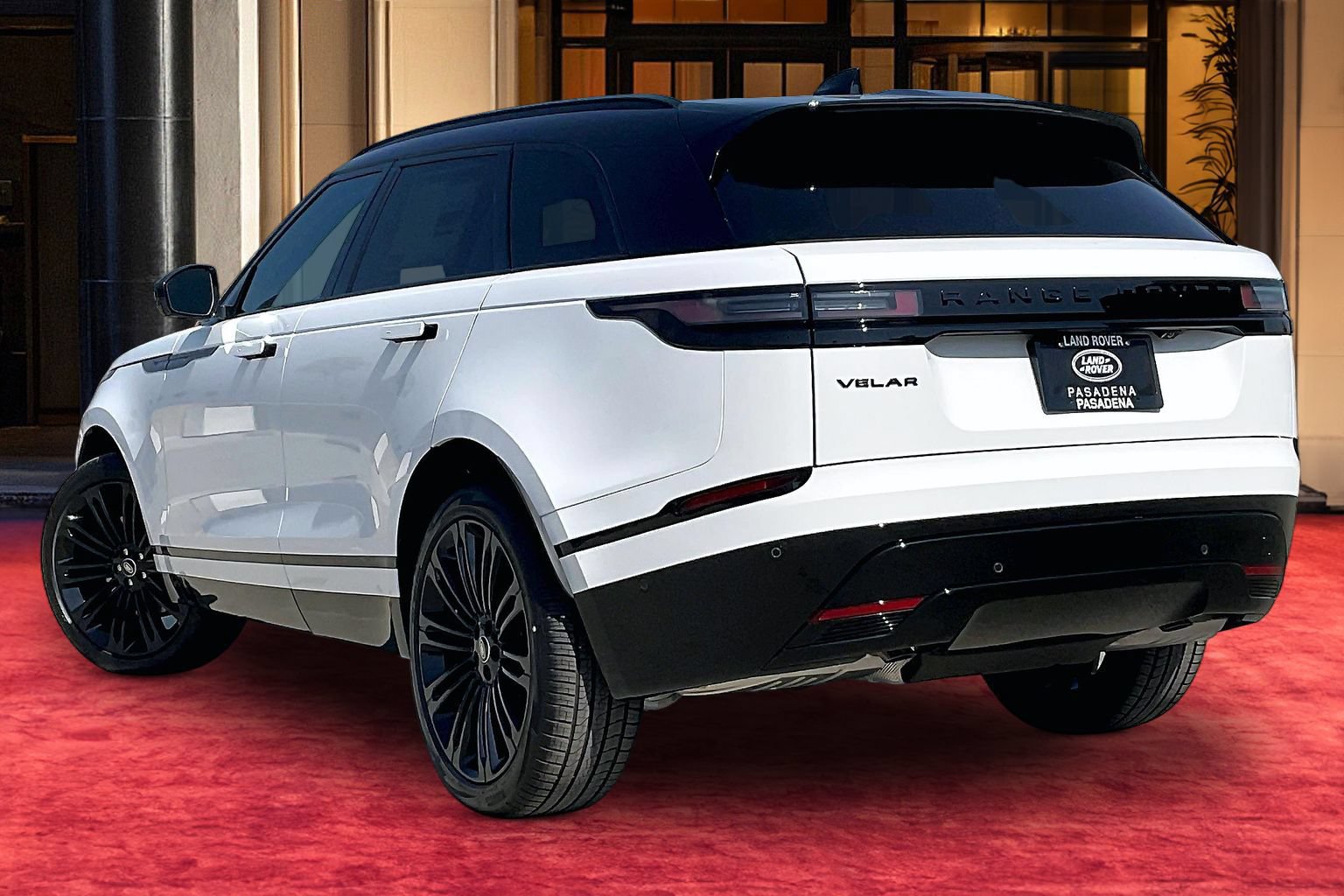 New 2026 Land Rover Range Rover Velar Dynamic SE AWD/4WD image 3