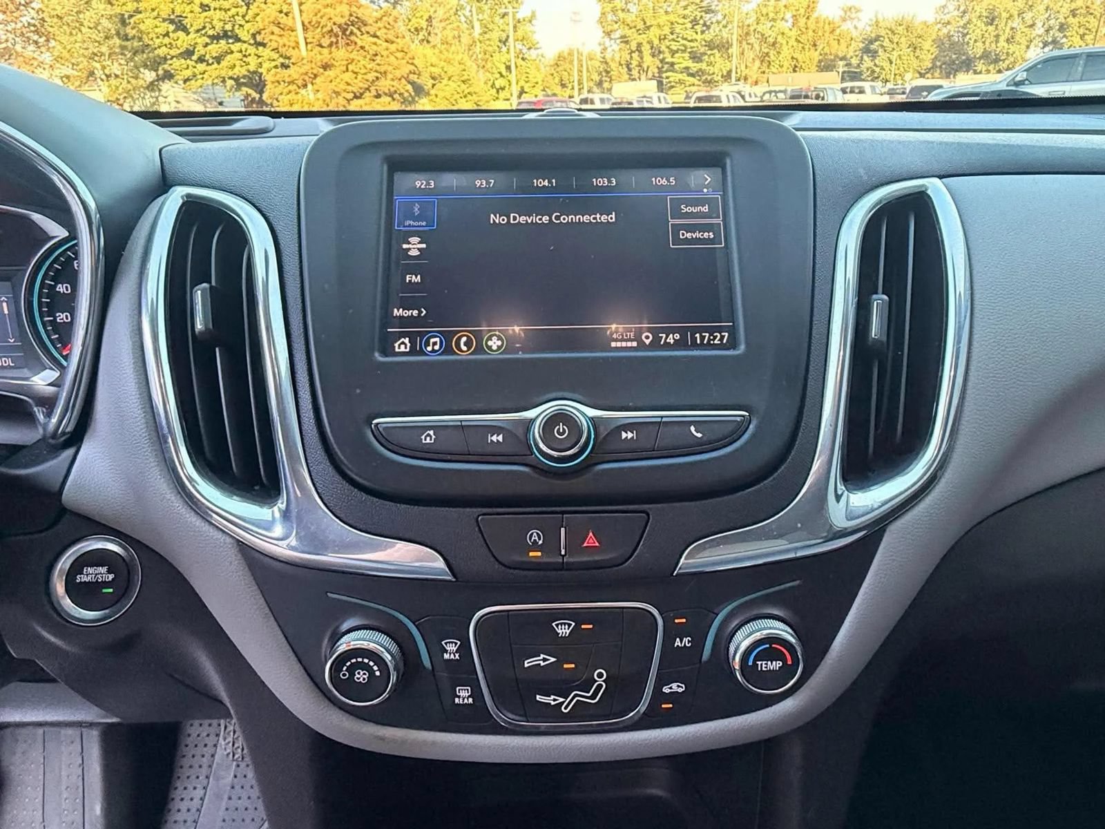 Used 2023 Chevrolet Equinox LS w/ LS Convenience Package FWD image 13