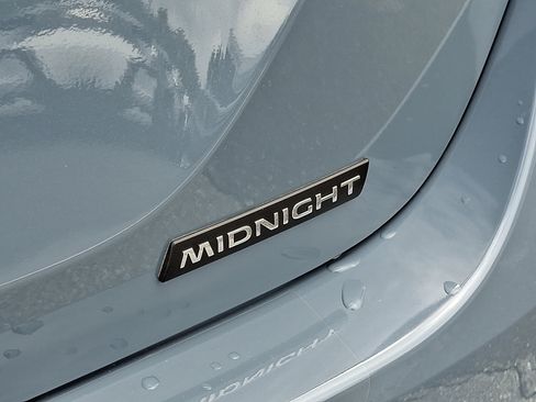 New 2025 Nissan Sentra SR w/ Midnight Edition image 8