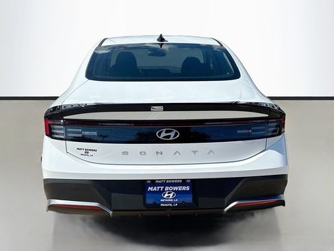 Certified 2025 Hyundai Sonata SE image 6