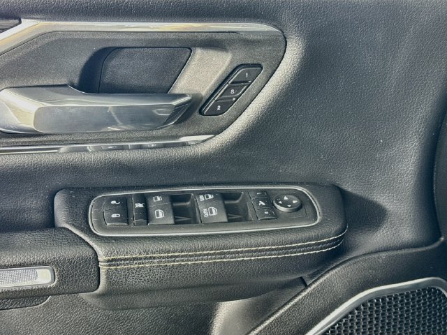 Used 2023 RAM 1500 Laramie AWD/4WD image 22