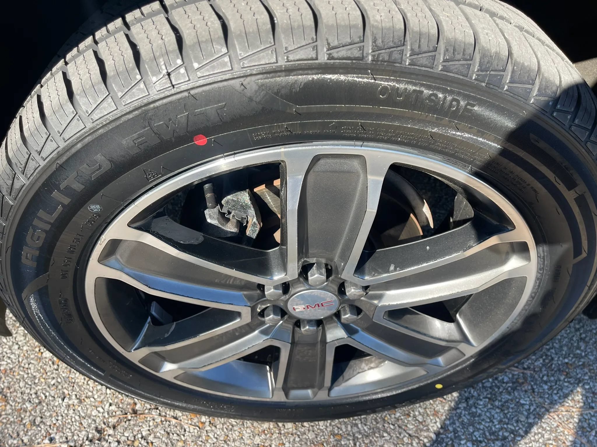 Used 2019 GMC Acadia Denali AWD/4WD image 9