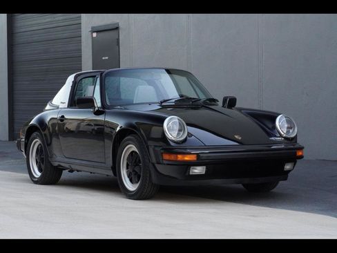 Used 1987 Porsche 911 Carrera RWD image 1
