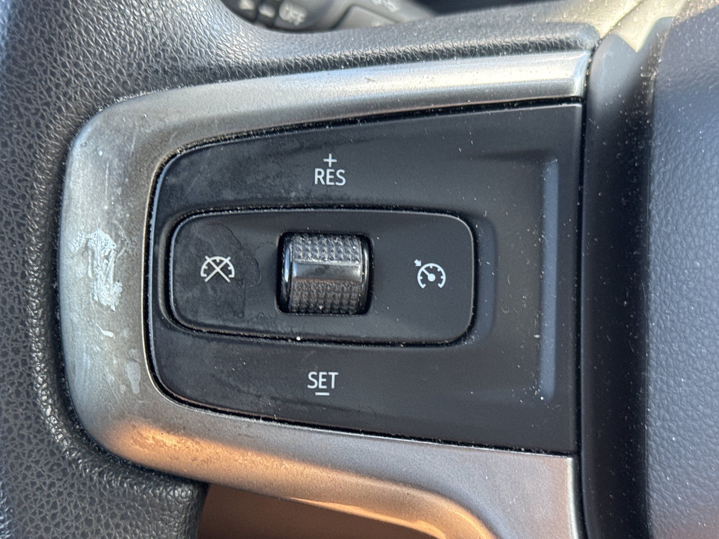 Used 2020 Chevrolet Silverado 1500 LT w/ Trailering Package RWD image 35