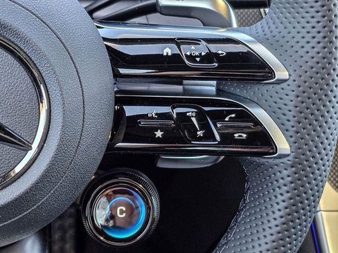 New 2025 Mercedes-Benz GLC 43 AMG 4MATIC image 16