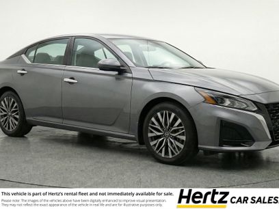Used 2025 Nissan Altima 2.5 SV