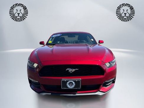Used 2015 Ford Mustang Coupe RWD image 2