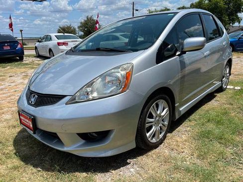Used 2011 Honda Fit Sport image 4