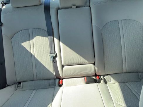 Used 2015 Hyundai Sonata SE w/ Option Group 09 FWD image 16