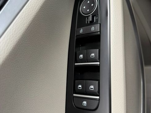 Used 2024 Kia Soul LX FWD image 22