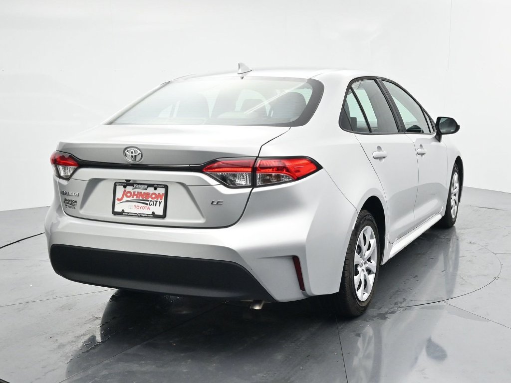 Used 2023 Toyota Corolla LE FWD image 6