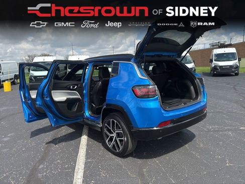 Used 2024 Jeep Compass Limited w/ Elite Group image 15