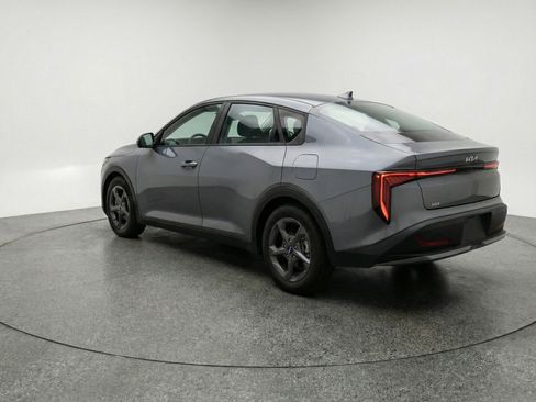 Used 2025 Kia K4 FWD image 6