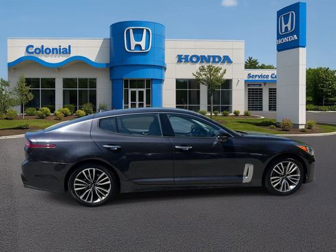Used 2019 Kia Stinger AWD/4WD image 8
