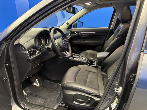 Used 2020 MAZDA CX-5 Touring image 13