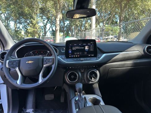 Used 2025 Chevrolet Blazer LT image 27