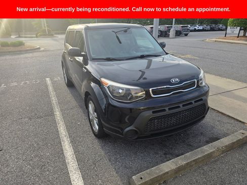 Used 2015 Kia Soul + FWD image 4