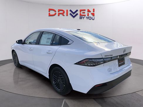 New 2026 Nissan Sentra SV w/ SV Convenience Package FWD image 3
