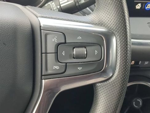 Used 2025 Chevrolet Blazer LT AWD/4WD image 28