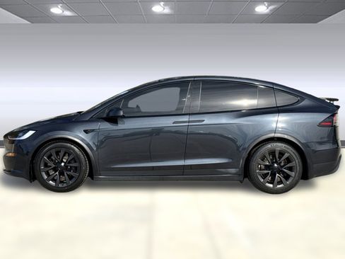 Used 2024 Tesla Model X image 2