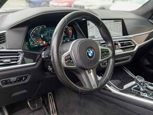 Used 2021 BMW X7 xDrive40i w/ M Sport Package AWD/4WD image 21