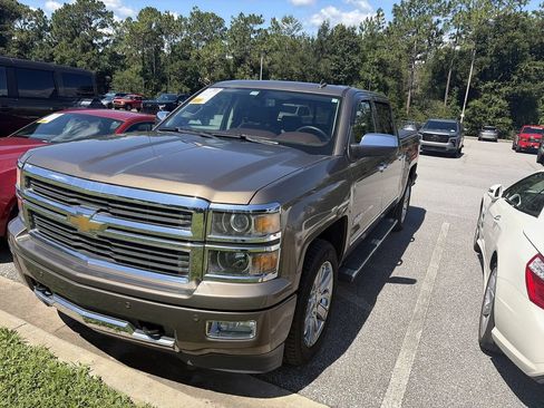 Used 2014 Chevrolet Silverado 1500 High Country RWD image 4