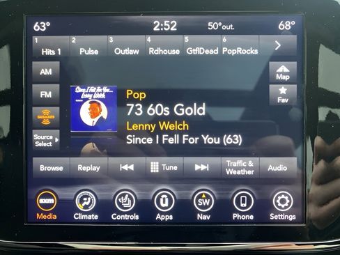 Used 2021 Jeep Grand Cherokee Limited X image 23