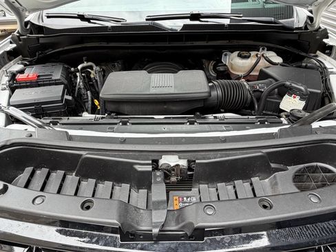 Used 2024 Chevrolet Suburban Premier AWD/4WD image 37