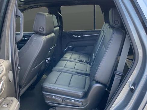 Used 2023 GMC Yukon Denali AWD/4WD image 24