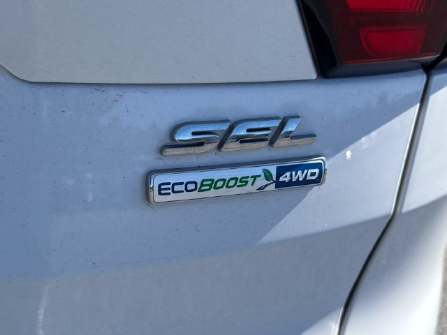 Used 2019 Ford Escape SEL AWD/4WD image 14
