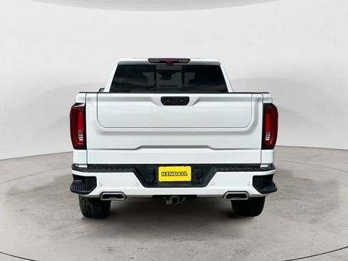 Used 2023 GMC Sierra 1500 Denali w/ Technology Package AWD/4WD image 4