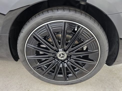 New 2026 Mercedes-Benz CLE 300 4MATIC Coupe image 11
