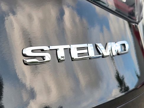 New 2025 Alfa Romeo Stelvio Sprint image 12