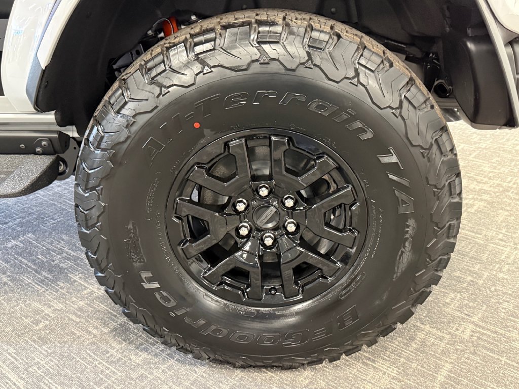 New 2026 Ford Bronco Raptor AWD/4WD image 16