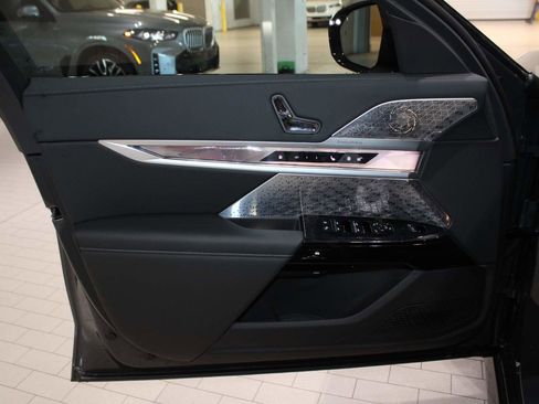 Used 2026 BMW 750e xDrive image 11