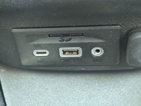 Used 2023 Chevrolet Malibu LT image 24