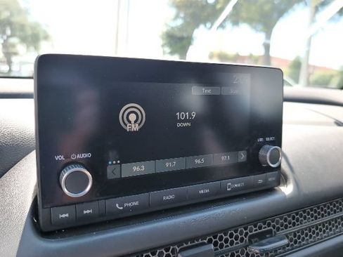 Used 2023 Honda HR-V Sport image 14