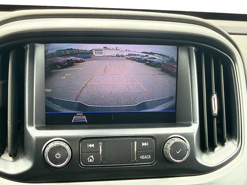 Used 2022 Chevrolet Colorado LT w/ Fleet Safety Package AWD/4WD image 15
