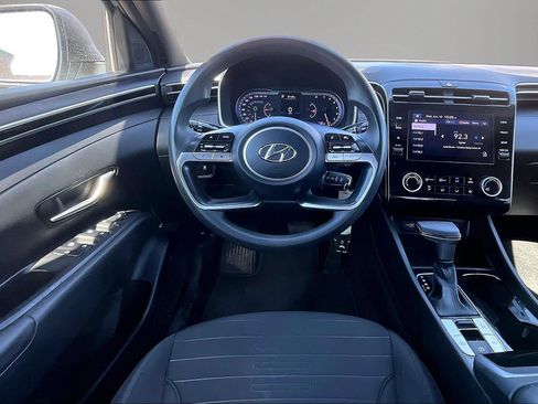Used 2022 Hyundai Santa Cruz SE FWD image 9
