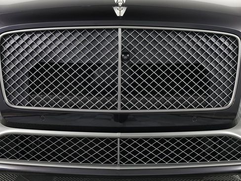 Used 2024 Bentley Flying Spur W12 AWD/4WD image 11